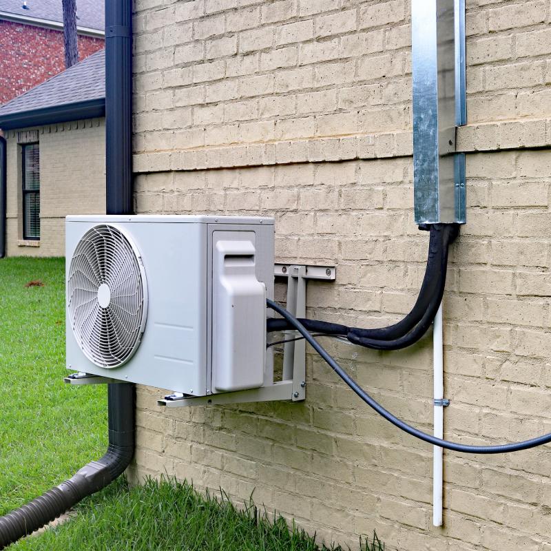 637d5371cdf338afff43ed3a ductless mini splits (1)